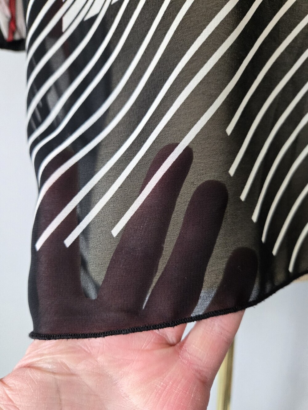 Joseph Ribkoff Crop Red, Black & White Abstract Print Sheer Top. Size 4 - Picture 3 of 10